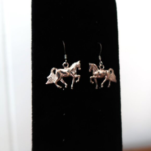 Marked 925 Silver Horse Shaped Western Style Earrings - Picture 5 of 5
